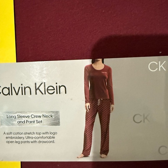 Calvin Klein pjs set size small - Picture 2 of 4